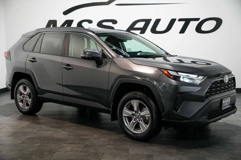 2023 Toyota RAV4 XLE