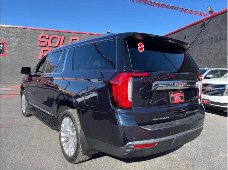 2023 GMC Yukon XL SLT