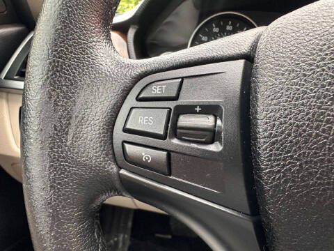 2016 BMW 3 Series 320i