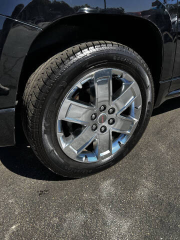 2016 GMC Acadia Denali