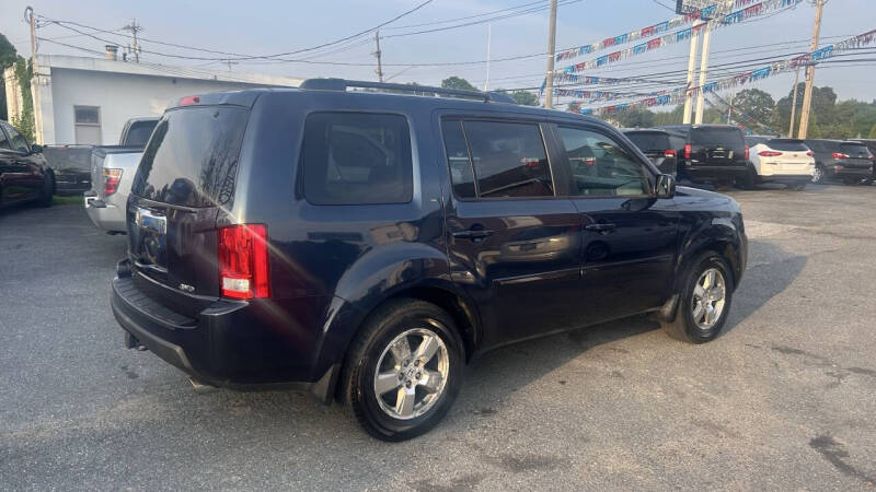 Used 2011 Honda Pilot EX-L with VIN 5FNYF4H51BB072435 for sale in New Castle, DE