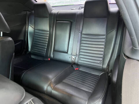 2014 Dodge Challenger SXT