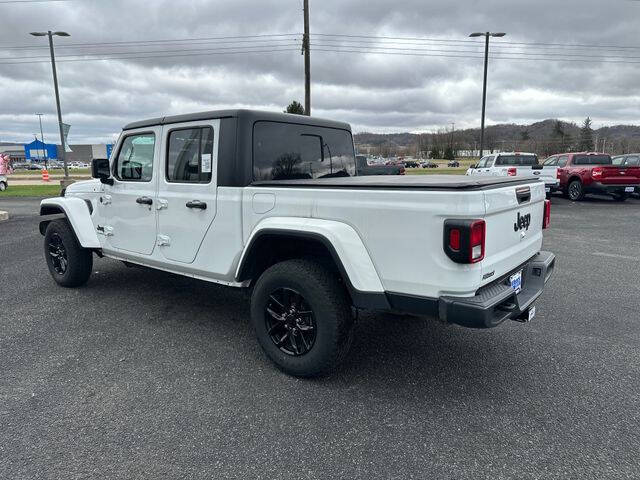 2022 Jeep Gladiator Altitude