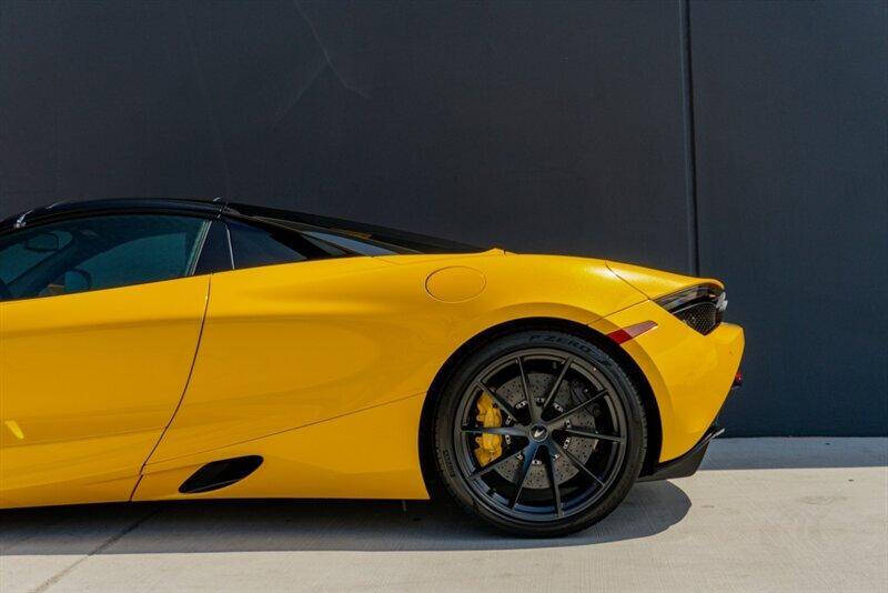 2023 McLaren 720S Spider