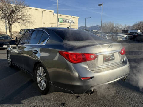2015 Infiniti Q50 Premium