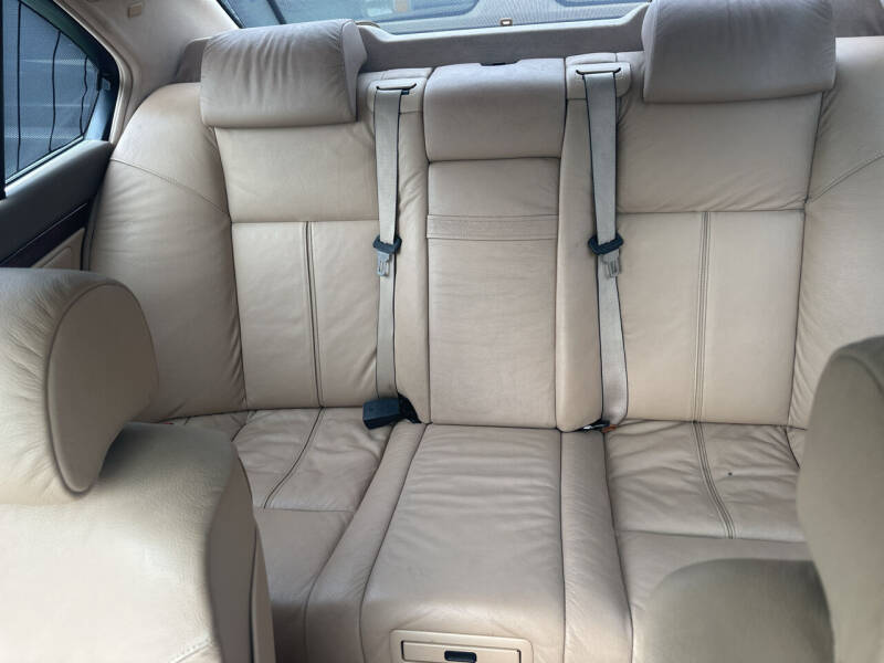 2001 BMW 7 Series 740iL