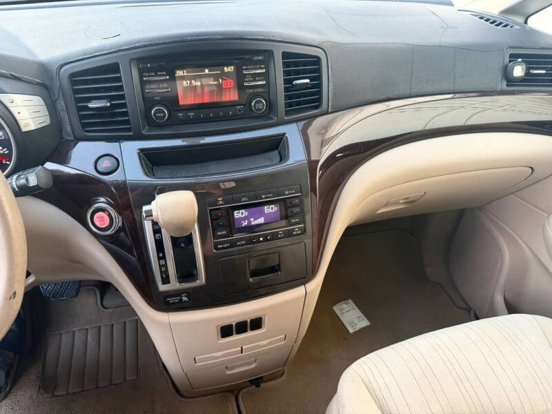 2012 Nissan Quest