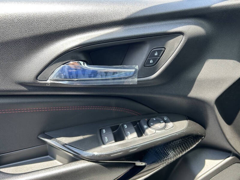 2025 Chevrolet Trax RS