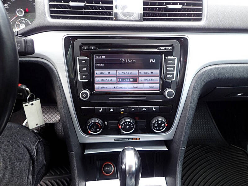 2013 Volkswagen Passat