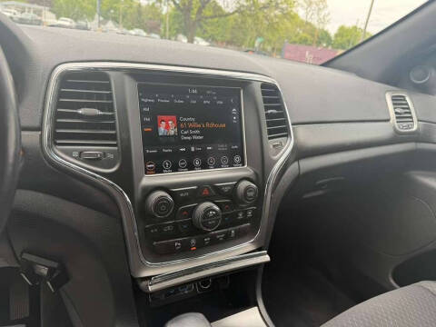 2018 Jeep Grand Cherokee Laredo E