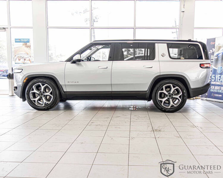 2024 Rivian R1S