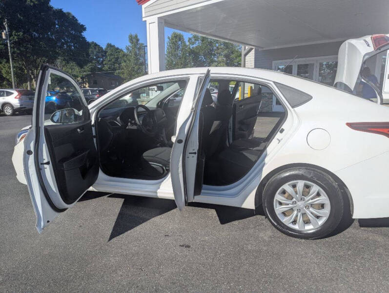 2020 Hyundai Accent SE
