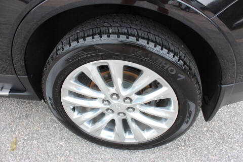 2017 Cadillac XT5 Platinum