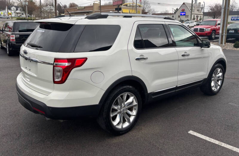 2012 Ford Explorer XLT photo 5