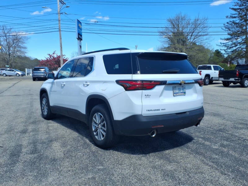 2023 Chevrolet Traverse LT Cloth
