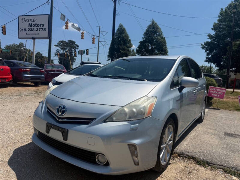 2012 Toyota Prius v Two