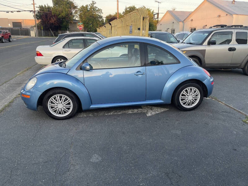 2010 Volkswagen New Beetle Base PZEV