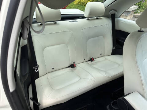 2008 Volkswagen New Beetle Triple White PZEV