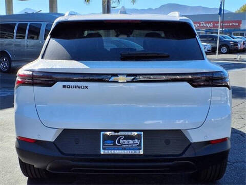 2026 Chevrolet Equinox EV LT 2