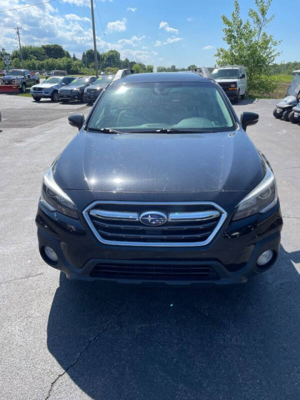 Used 2019 Subaru Outback Premium with VIN 4S4BSAFCXK3317792 for sale in Brockport, NY