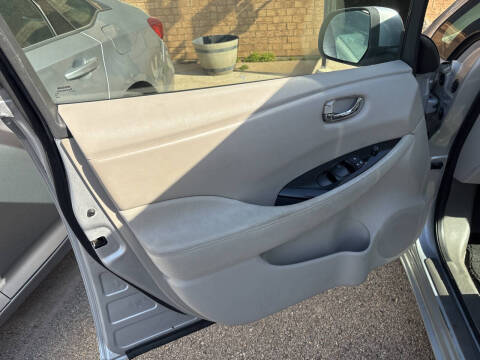 2015 Nissan LEAF SV