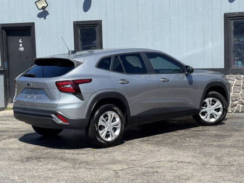 2025 Chevrolet Trax LS