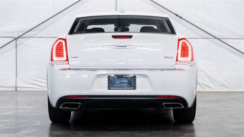 2022 Chrysler 300 Touring