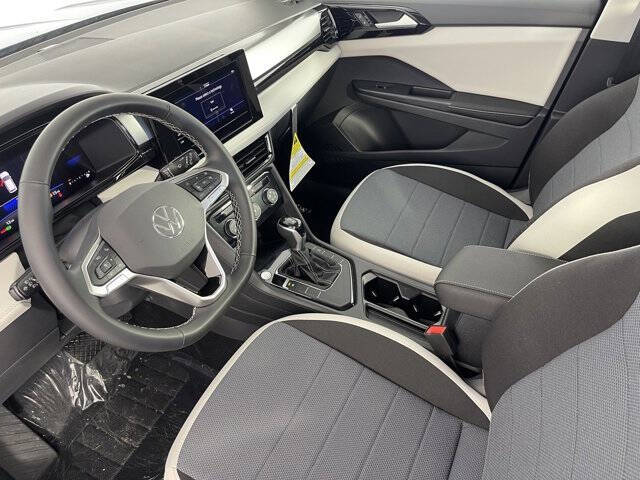 2025 Volkswagen Taos S