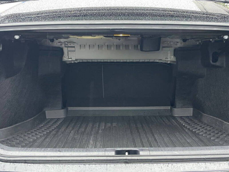 2024 Toyota Camry Hybrid SE