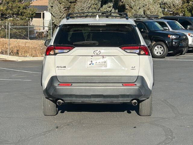 2019 Toyota RAV4 LE