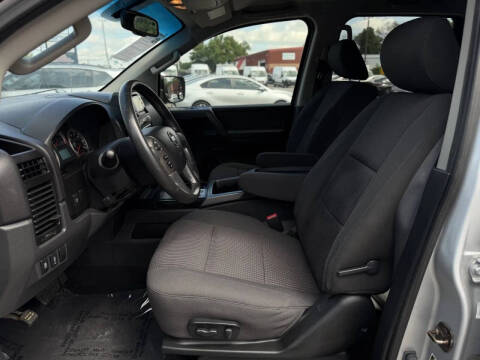 2014 Nissan Titan