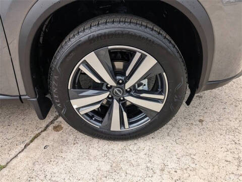 2025 Nissan Rogue SL