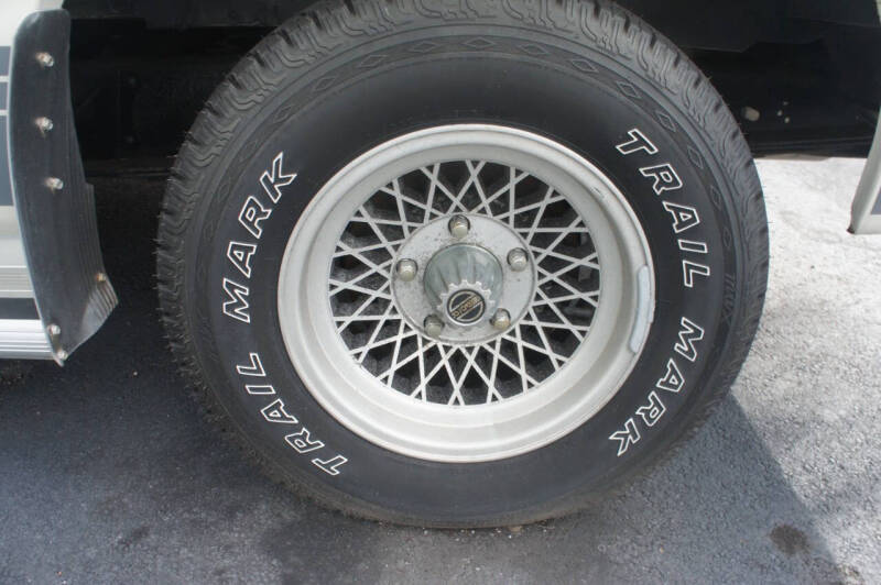 1990 Ford E-Series E-150