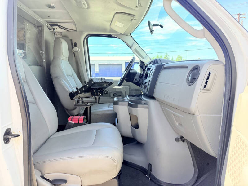 2010 Ford E-Series E-250