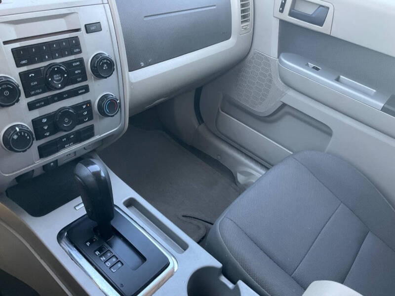 2009 Ford Escape XLT