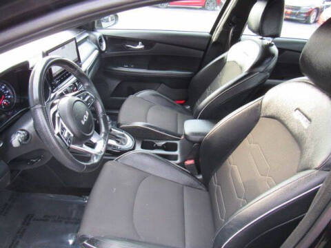 2022 Kia Forte GT Line