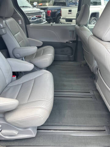 2015 Toyota Sienna