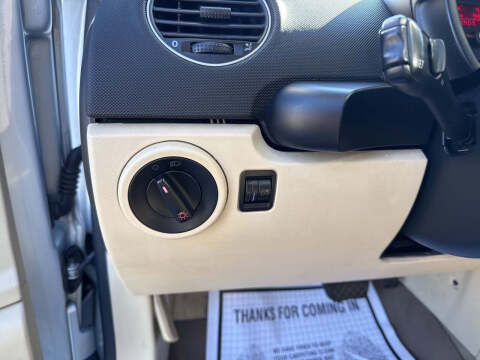 2010 Volkswagen New Beetle