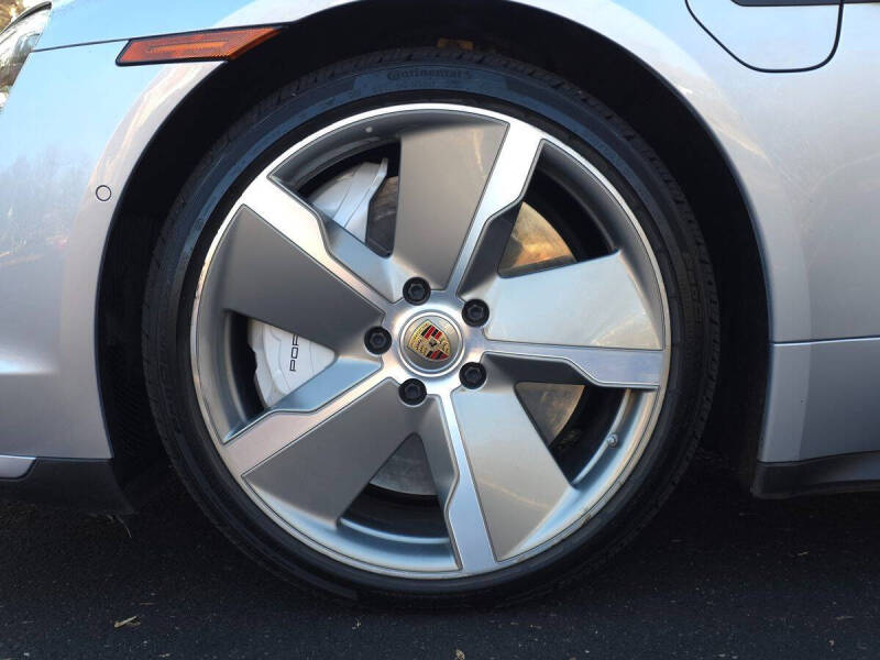 2020 Porsche Taycan Turbo