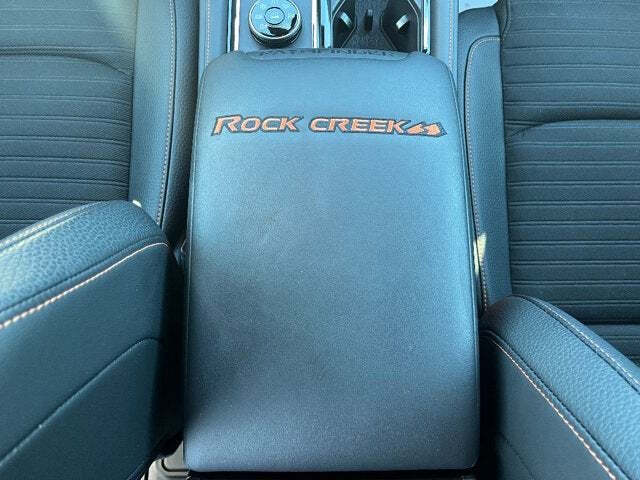 2023 Nissan Pathfinder 24