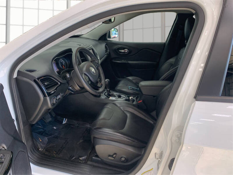 2023 Jeep Cherokee Altitude Lux