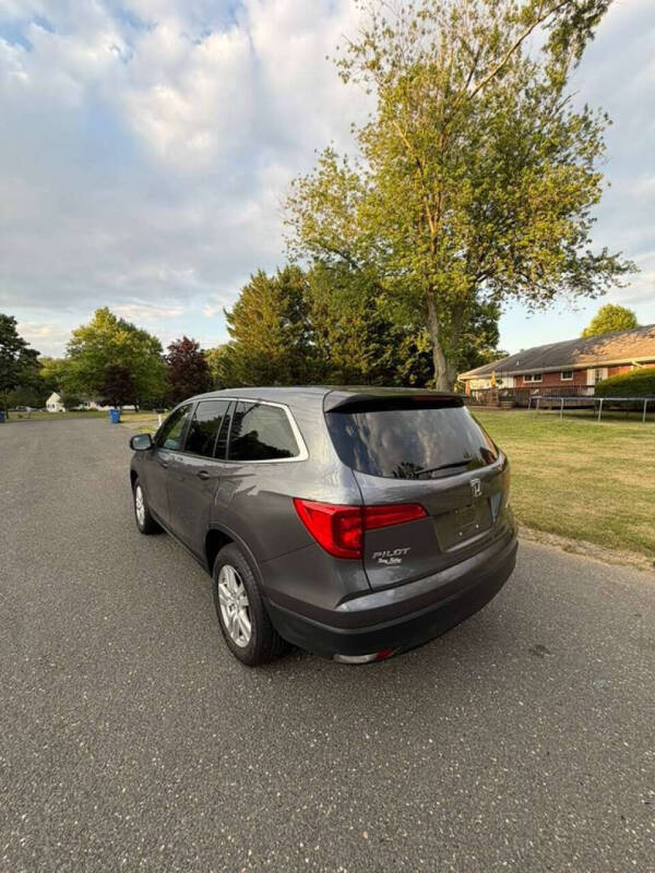 2016 Honda Pilot LX