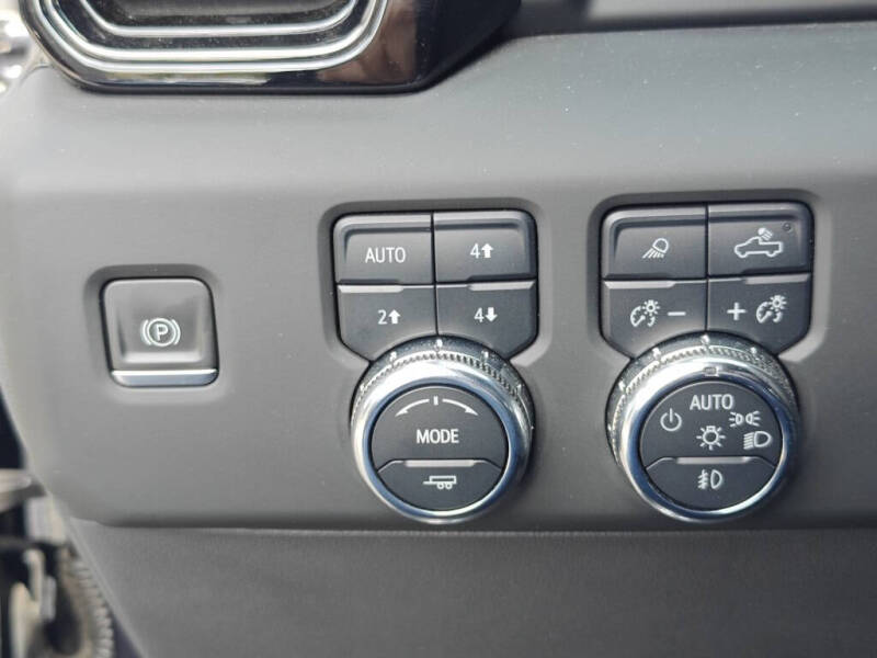 2023 GMC Sierra 1500 AT4X