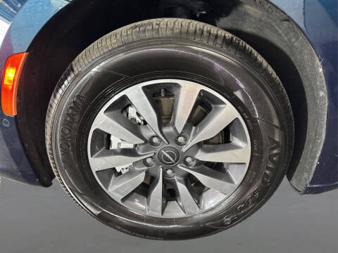 2023 Chrysler Pacifica Plug-In Hybrid Touring L