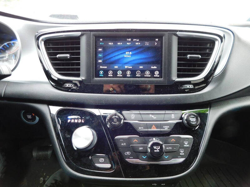 2020 Chrysler Pacifica Touring