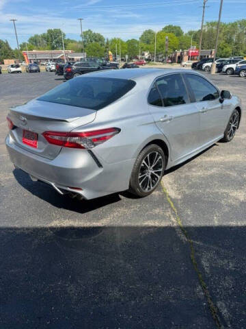 2018 Toyota Camry SE