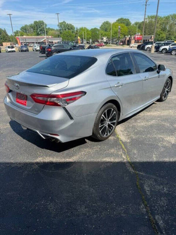 2018 Toyota Camry SE
