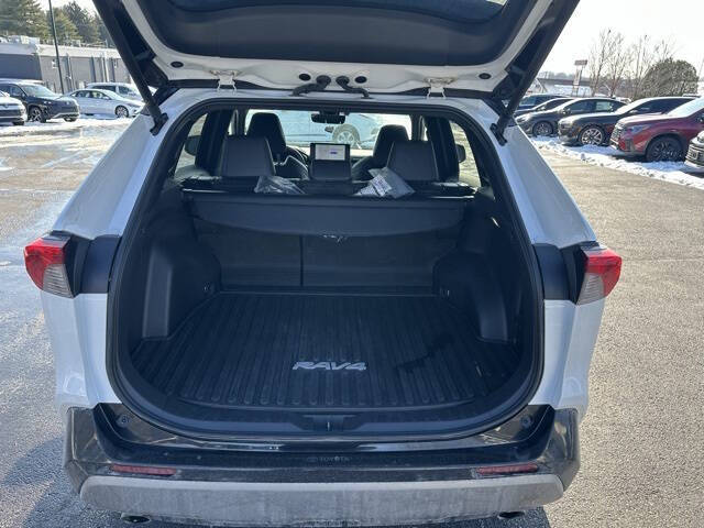 2025 Toyota RAV4 Hybrid XSE