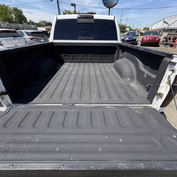 2018 RAM 1500 SLT
