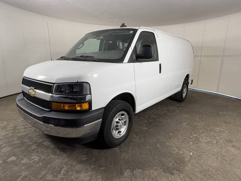2023 Chevrolet Express 2500